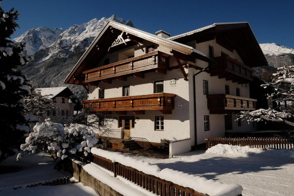 Gaestehaus Schoepf Elsa 란켄펠트 외부 사진